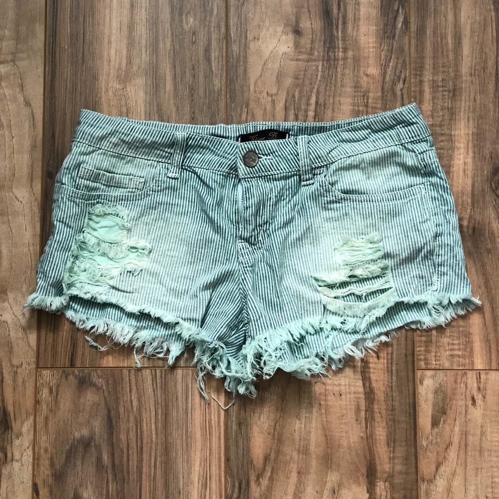 Mini Shorts (conditions 10/10)